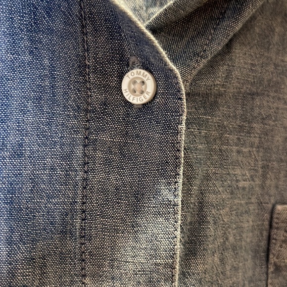 NWOT- Tommy Hilfiger buttons down Denim Top - Picture 4 of 7